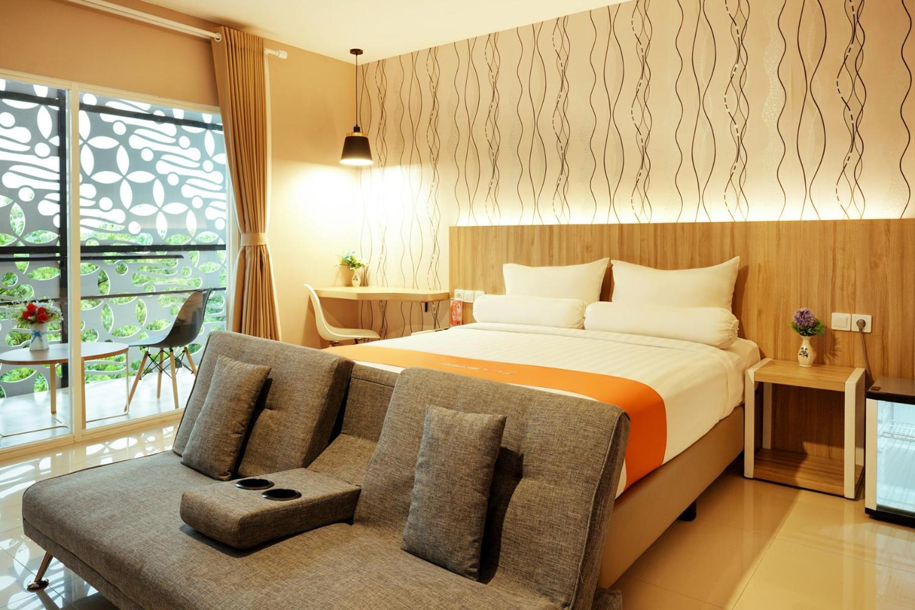 Front One Hotel Sragen מראה חיצוני תמונה
