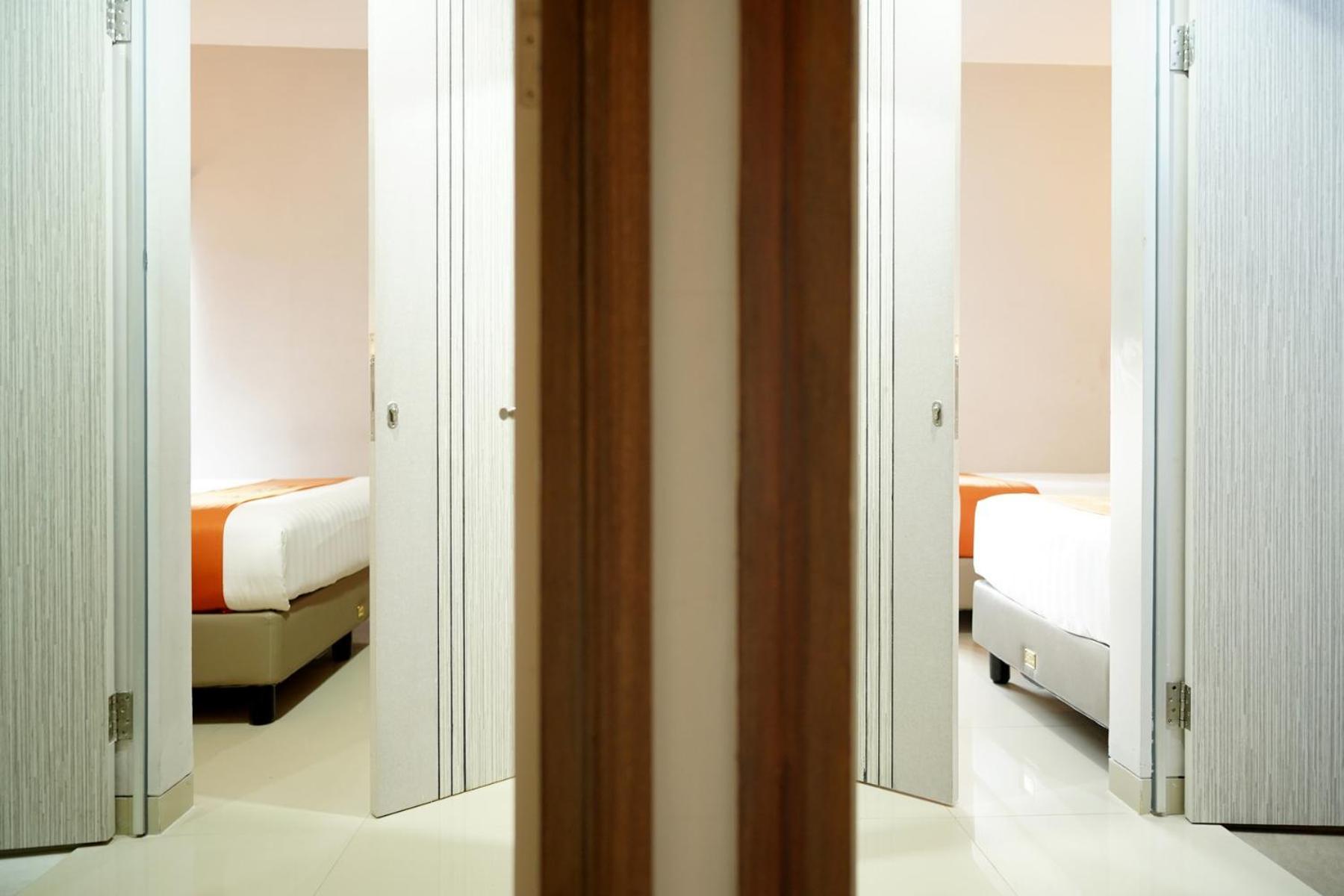 Front One Hotel Sragen מראה חיצוני תמונה